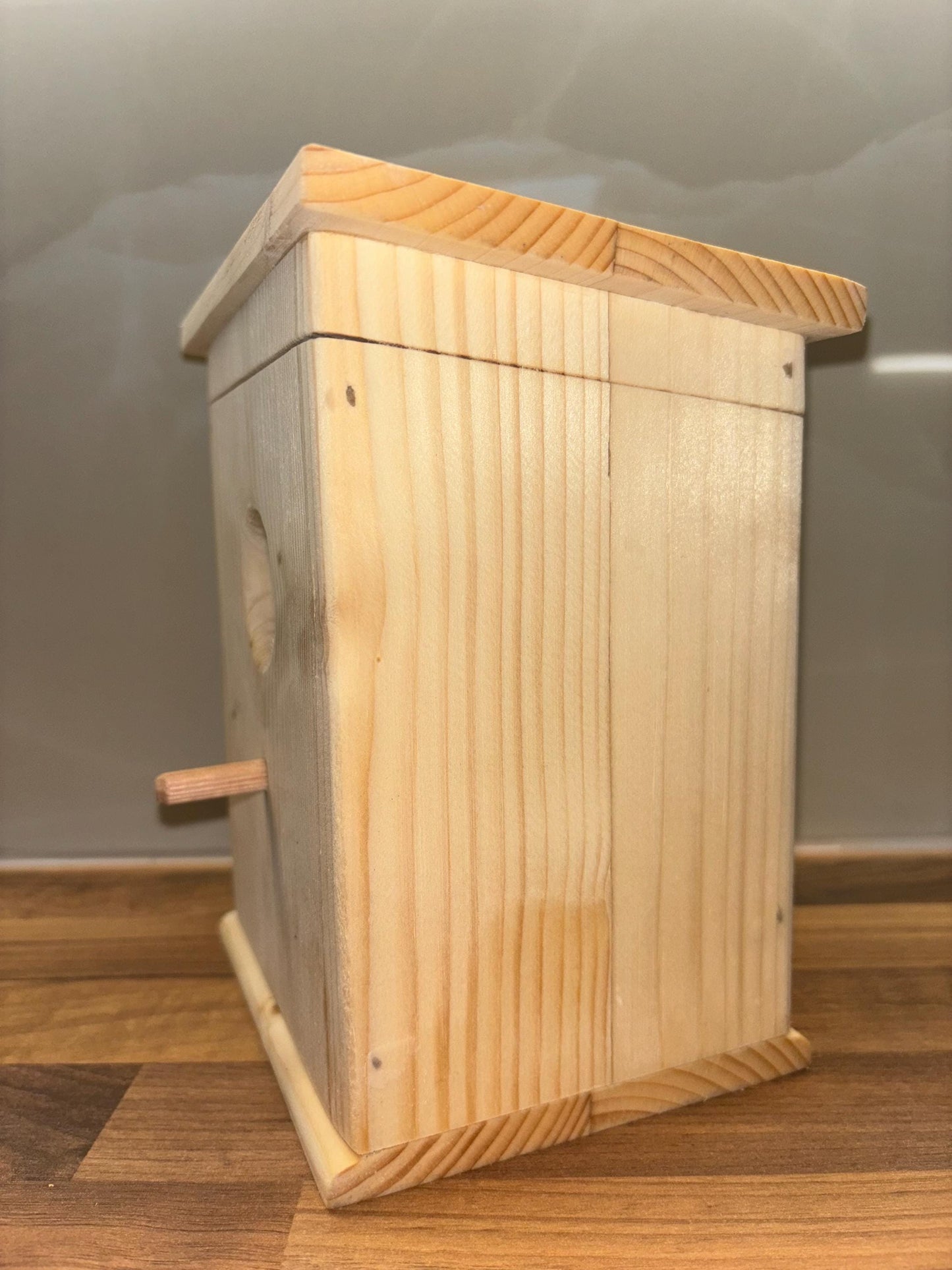 Bird Box Bird House Nesting Box with removable lid, Garden Decor, Wildlife