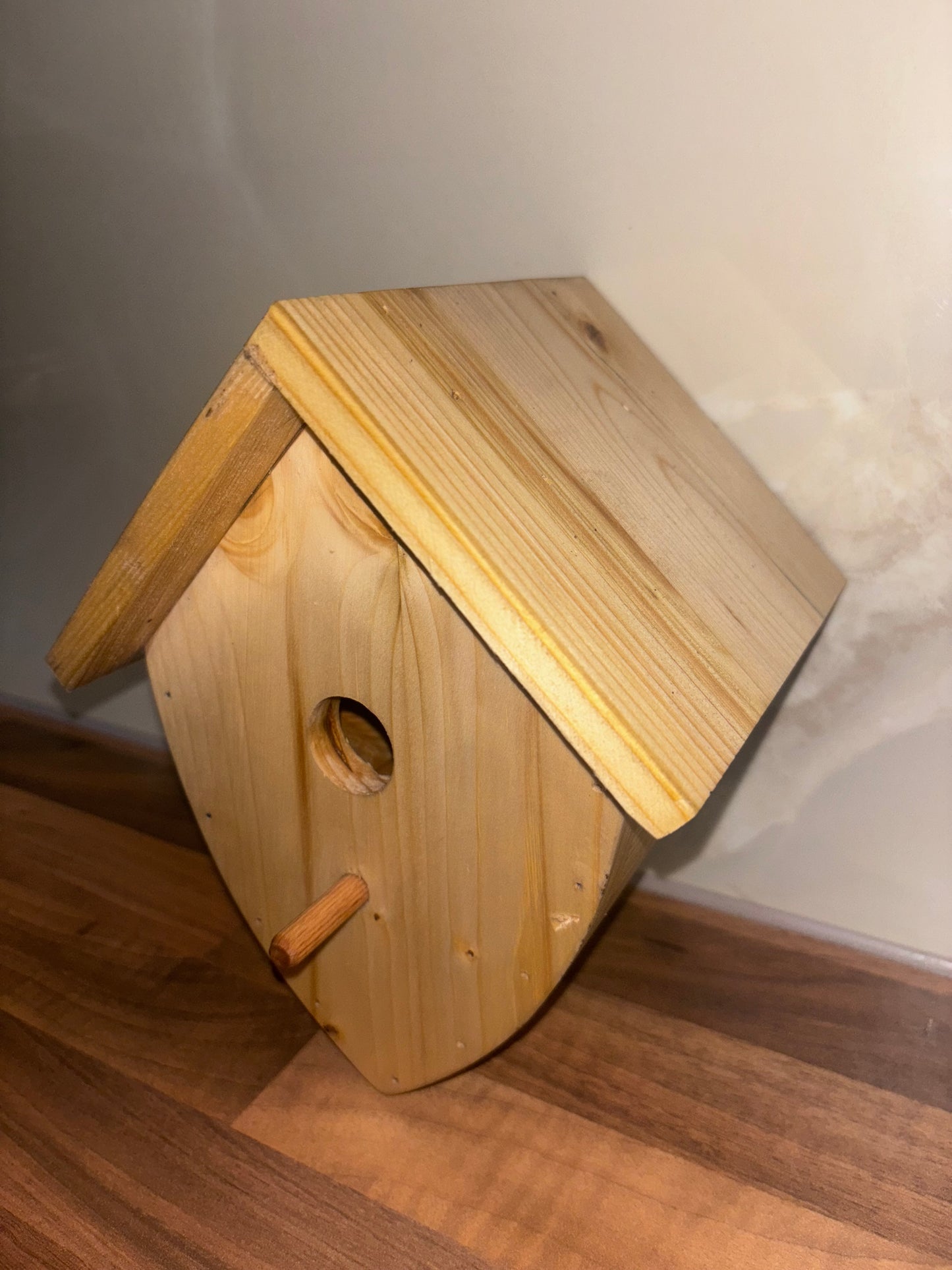 Handmade bird box with removable lid for wrens and finches