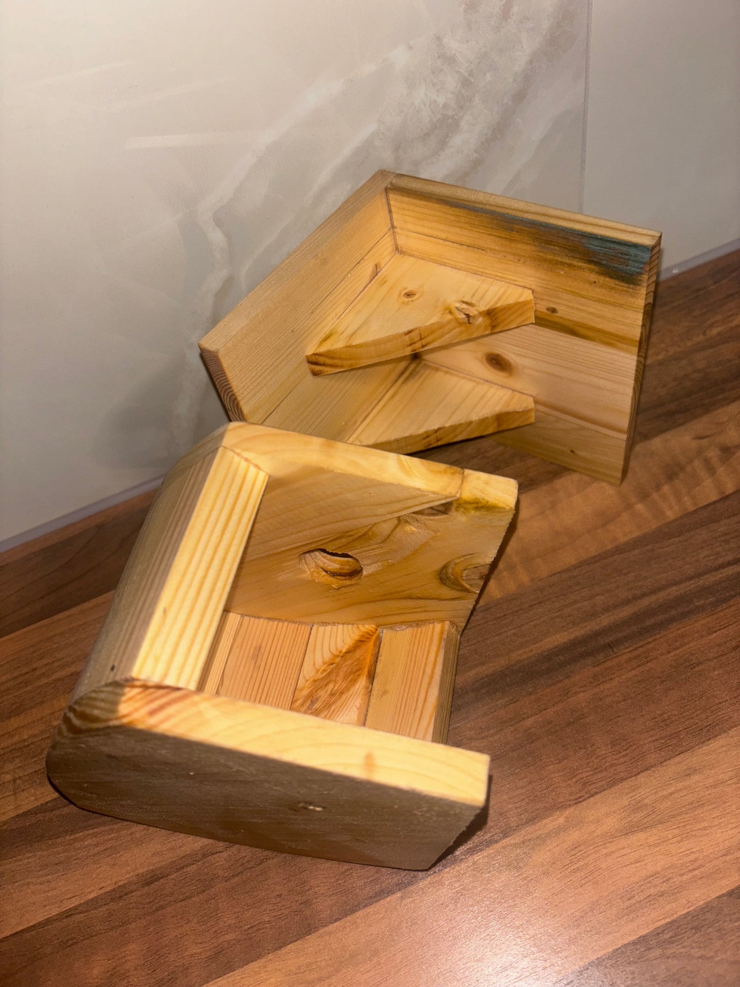 Handmade bird box with removable lid for wrens and finches